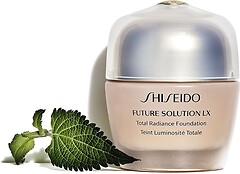 Фото Shiseido Future Solution LX Total Radiance Foundation SPF20 N4 Neutral 4