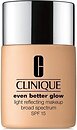 Фото Clinique Even Better Glow Light Reflecting Makeup SPF15 CN 40 Cream Chamois