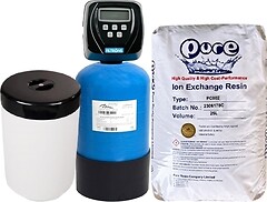 Фото Filtrons Pure Resine 1017 на клапане Clack CI (OCI1017SP)