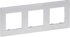 Фото Legrand Рамка Niloe Step трехпостовая (863393)