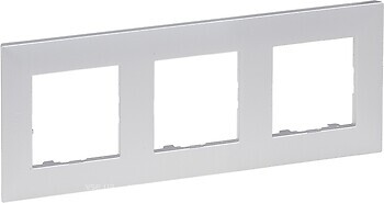 Фото Legrand Рамка Niloe Step трехпостовая (863393)
