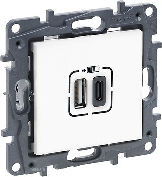 Фото Legrand Розетка Niloe Step (863140)