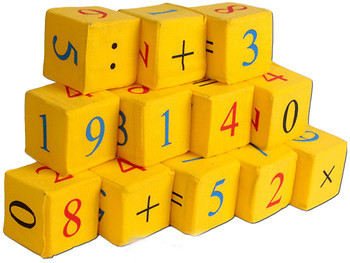 Фото Розумна іграшка Кубики Математика 12 шт (2037)