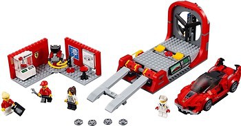 Фото LEGO Speed Champions Ferrari FXX K и Центр разработки и проектирования (75882)