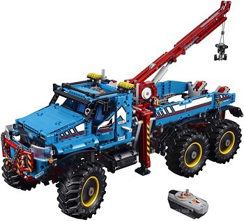 Фото LEGO Technic Аварийный внедорожник 6x6 (42070)