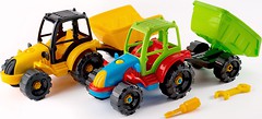 Фото Toys Plast Трактор с прицепом (30.007)