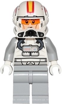 Фото LEGO Star Wars Clone Pilot Episode 3 with Open Helmet Yellow and Red Markings (sw0608)