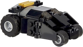 Фото LEGO Super Heroes Бэтмобиль Тумблер (30300)