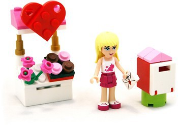 Фото LEGO Friends Почтовый ящик Стефани (30105)