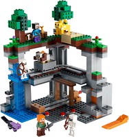 Фото LEGO Minecraft Первое приключение (21169)