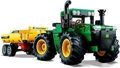 Фото LEGO Technic John Deere 9620R 4WD Tractor (42136)