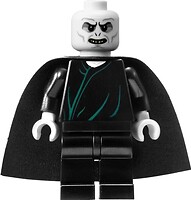 Фото LEGO Harry Potter Lord Voldemort - White Head, Black Cape, Dark Green Robe Lines (hp098)