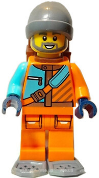 Фото LEGO City Arctic Explorer - Male, Dark Bluish Gray Beanie, Snowshoes, Backpack (cty1825)