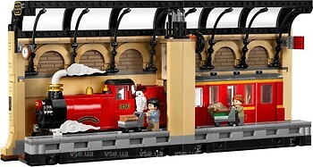 Фото LEGO Harry Potter Бук нук: Хогвартский экспресс (76450)