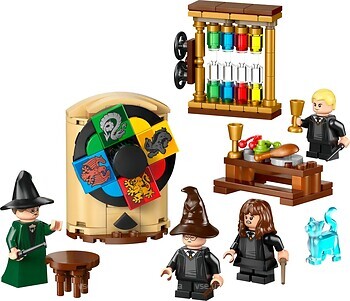 Фото LEGO Harry Potter Замок Хогвартс: Церемония распределения по факультетам (76460)