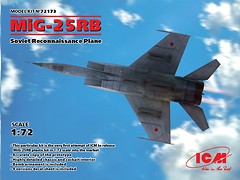 Фото ICM MiG-25 RB Soviet Reconnaissance Plane (72173)