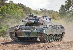 Фото Italeri Leopard 1A5 (IT6481)
