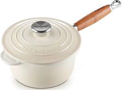 Фото Le Creuset Wooden Handle Saucepan 1.8 л Meringue (21139187164460)