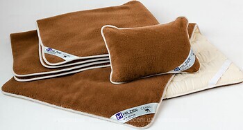 Фото Hilzer Набор Camel шерстяной всесезонное одеяло 140x200 + наматрасник 100x200 + подушка 40x60