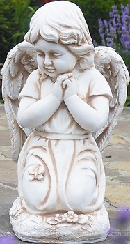 Фото Гранд-Презент Ангел молящийся на коленках (ССП12092)