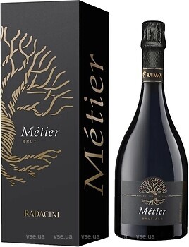 Фото Radacini Vero di Moscato Metier Brut белое брют 0.75 л в подарочной упаковке